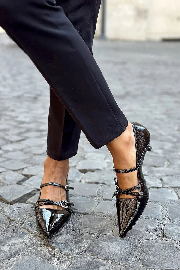 Black / 11