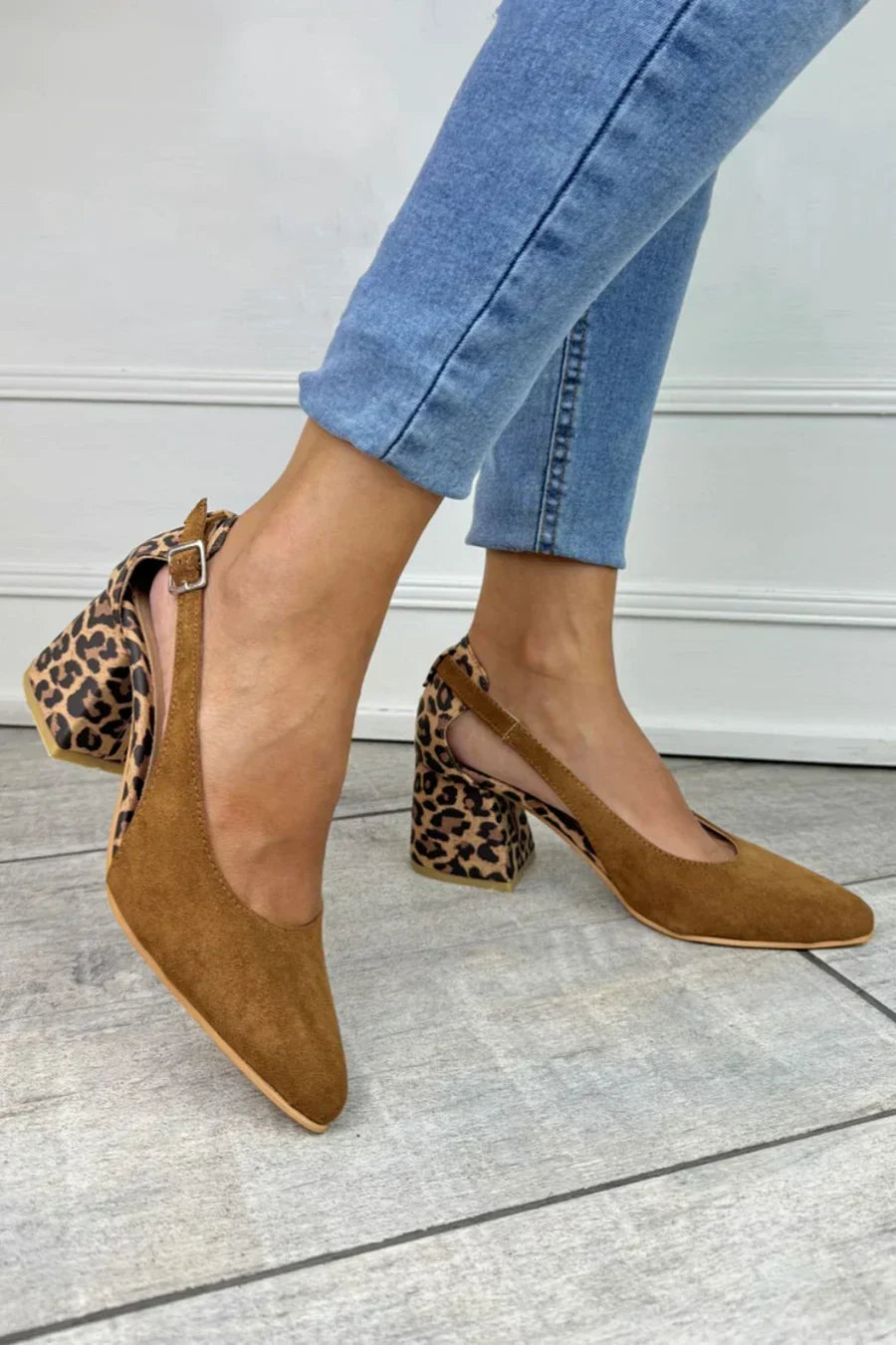 Light brown / 11