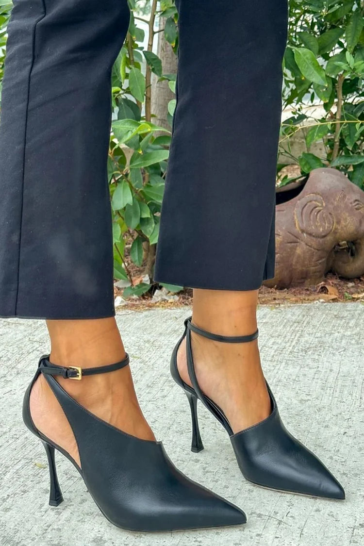 Black / 11
