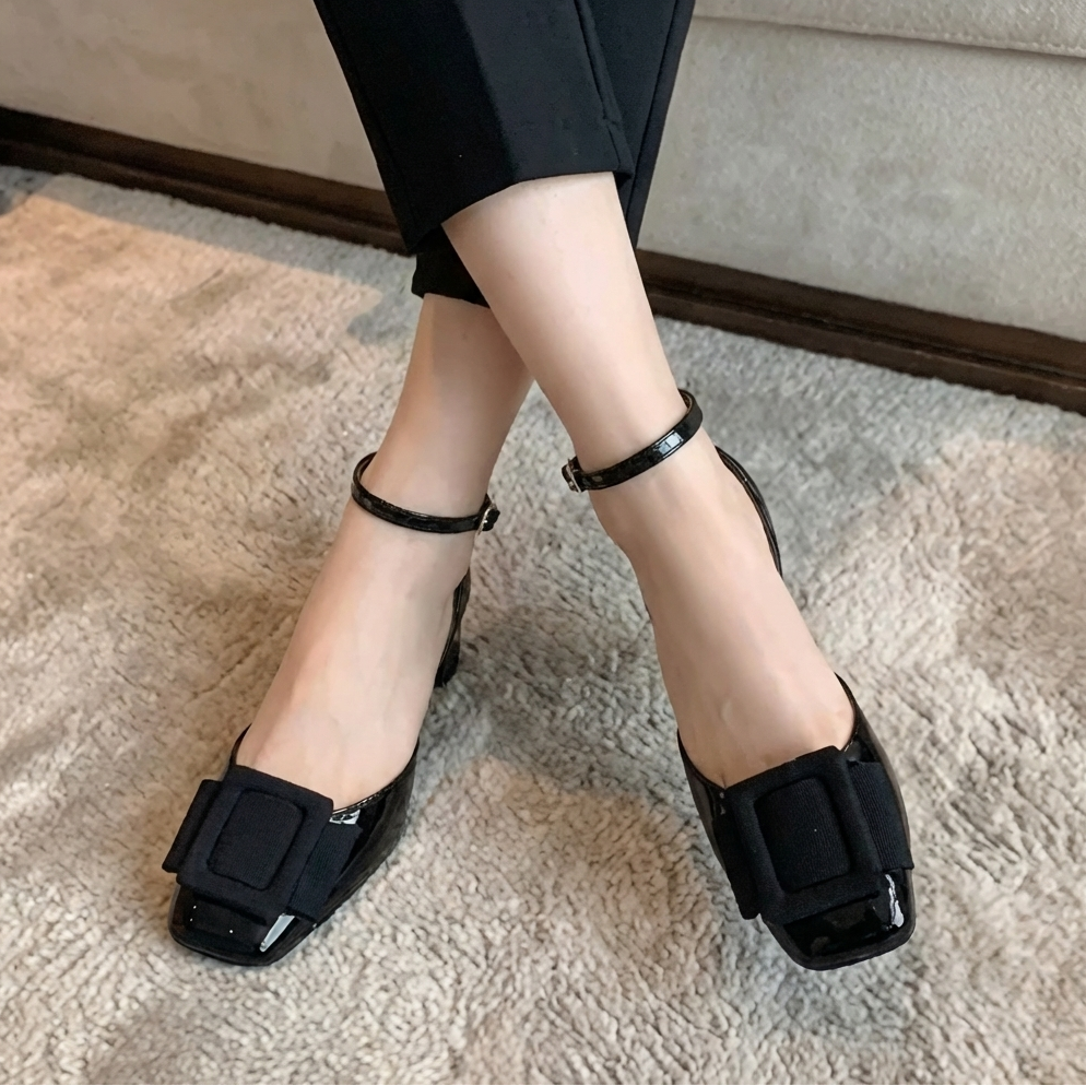 Jet Black / 10